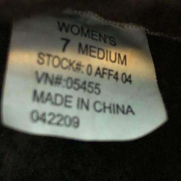 L.L. Bean brown suede insulated boots womens size 7 - Picture 6 of 7